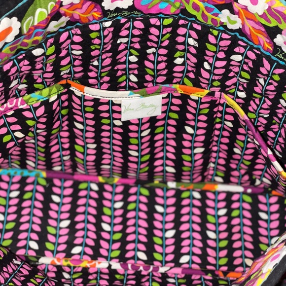 EUC Vera Bradley Bag in a beautiful and colorful print! - Picture 5 of 5
